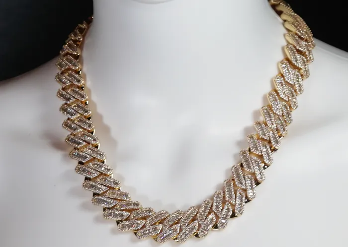 Lab Diamonds London Bracelets Gold Cuban Link Chain Iced Out Chain Gold Baguette Diamond Cuban Link Chain Gold Iced Out Bracelet